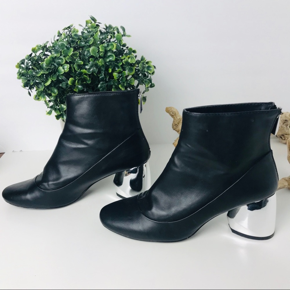 Zara | leather bootie silver heels - Picture 3 of 8